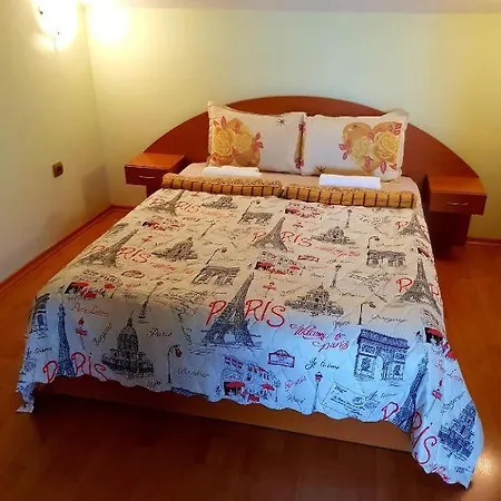 Ivan's Gest Hause Гостевой дом *