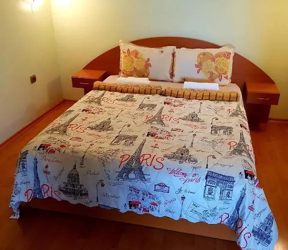 Ivan's Гостевой дом 3*